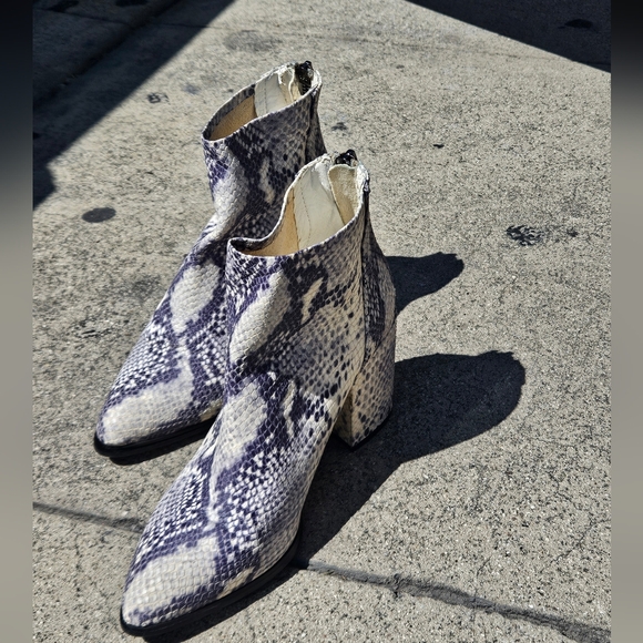 Steve Madden Jillian Boots - Picture 3 of 8